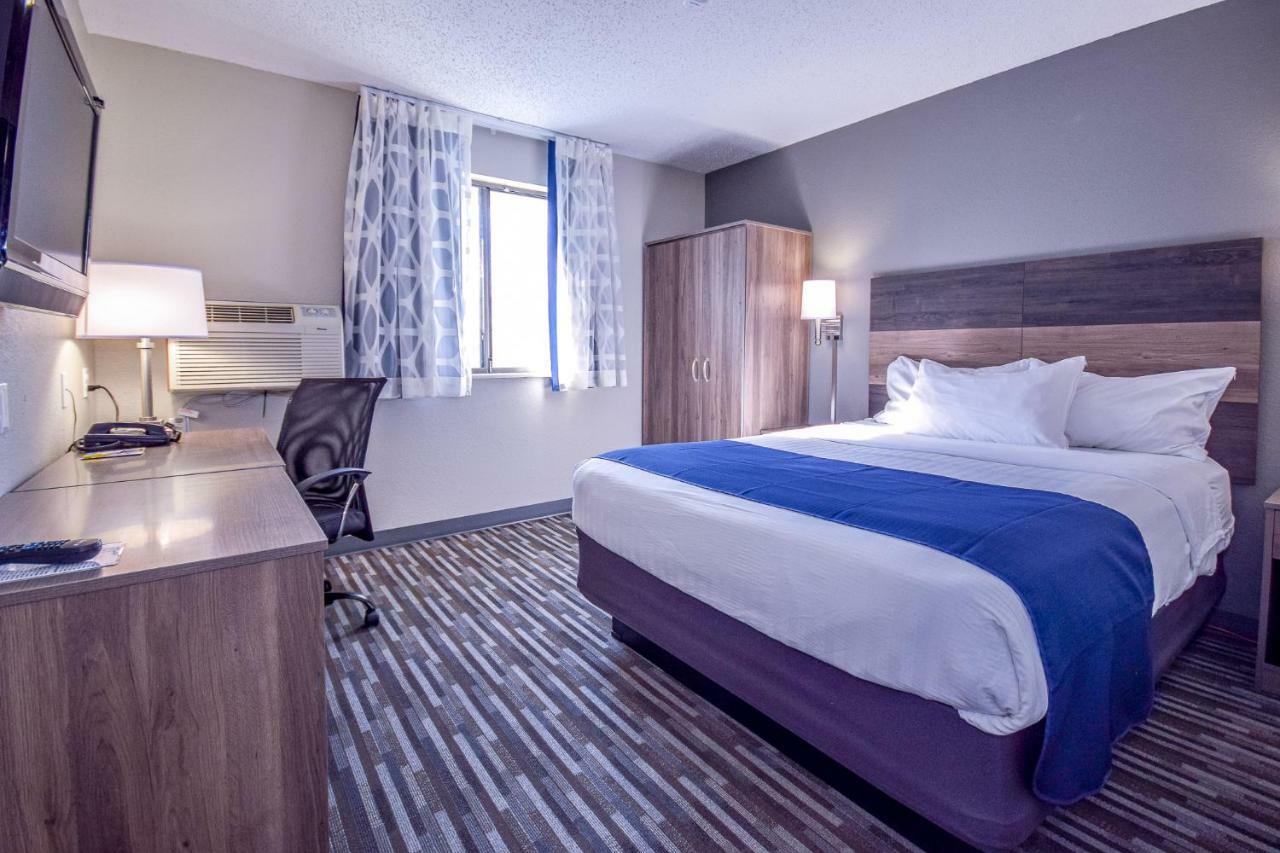 Days Inn & Suites by Wyndham Wisconsin Dells Exterior foto